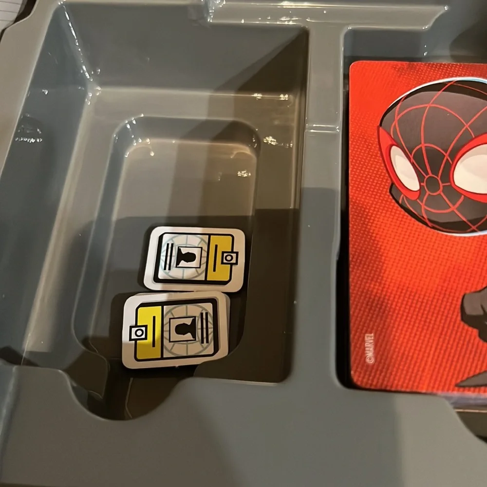 Marvel United,‎ Enter the Spiderverse Superhero Card Strategy Board Game